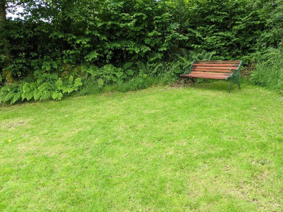 Tranquil 1 Bedroom Cottage 15 Mins Drive To Sea Mydroilin Exterior photo