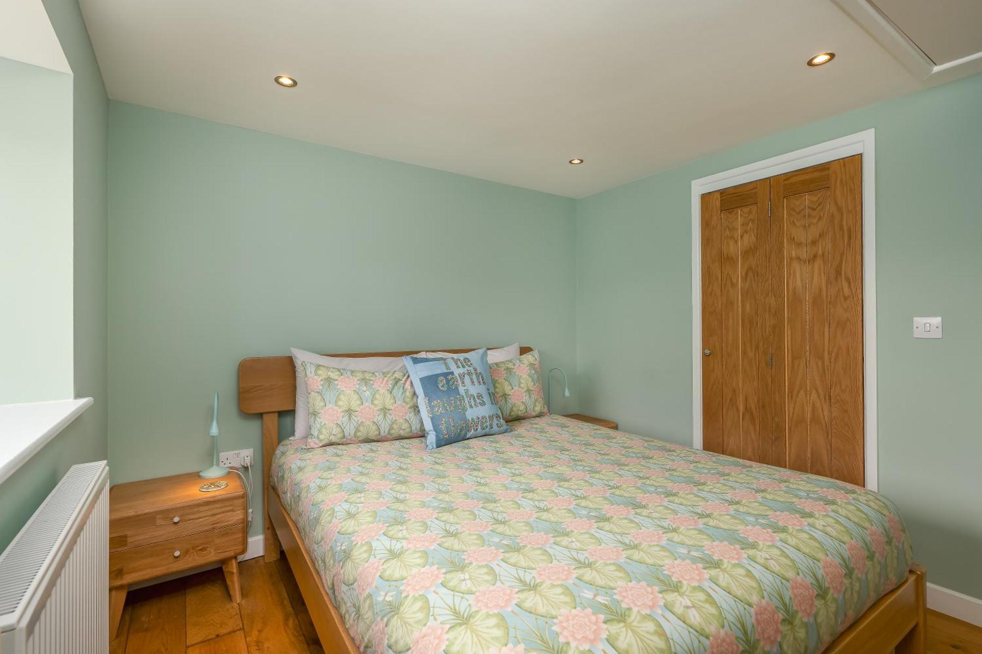 Tranquil 1 Bedroom Cottage 15 Mins Drive To Sea Mydroilin Exterior photo