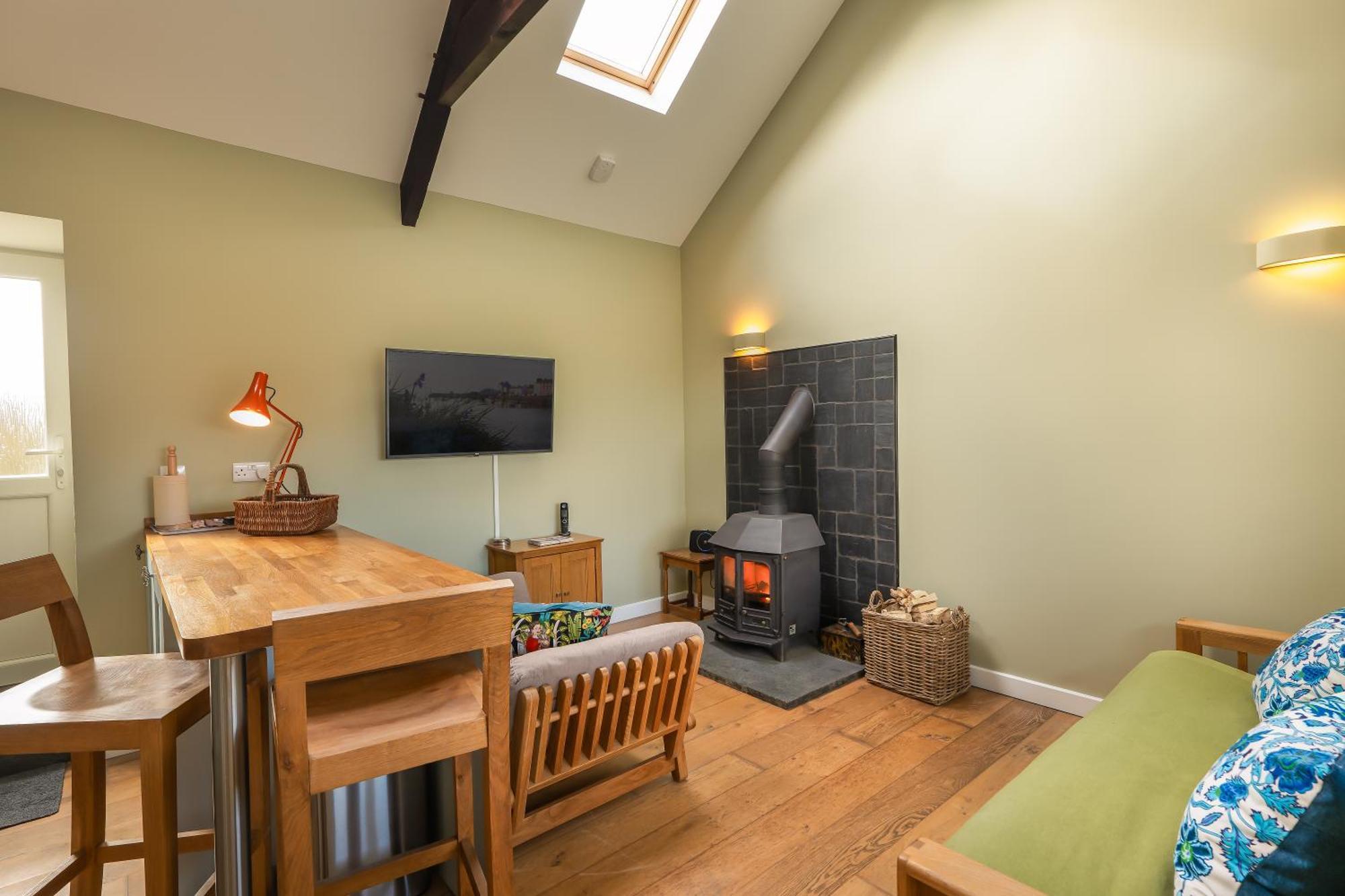 Tranquil 1 Bedroom Cottage 15 Mins Drive To Sea Mydroilin Exterior photo